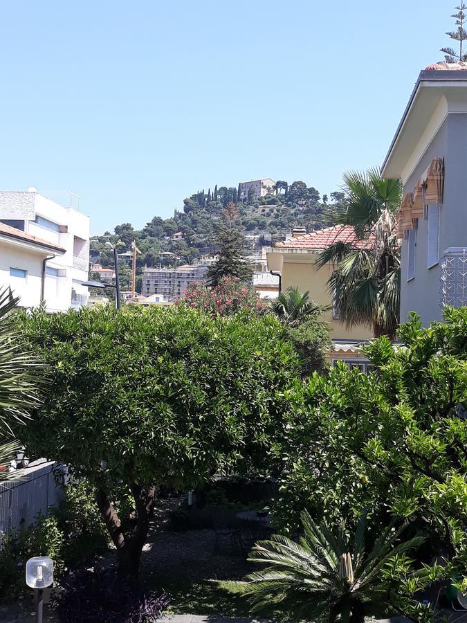 Hotel Villa Miki Bordighera Exterior foto